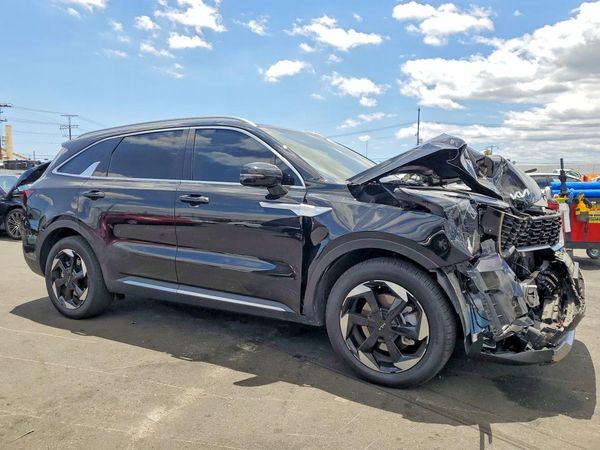 2025 KIA SORENTO