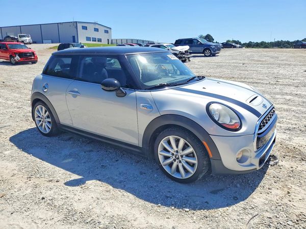 2015 MINI COOPER