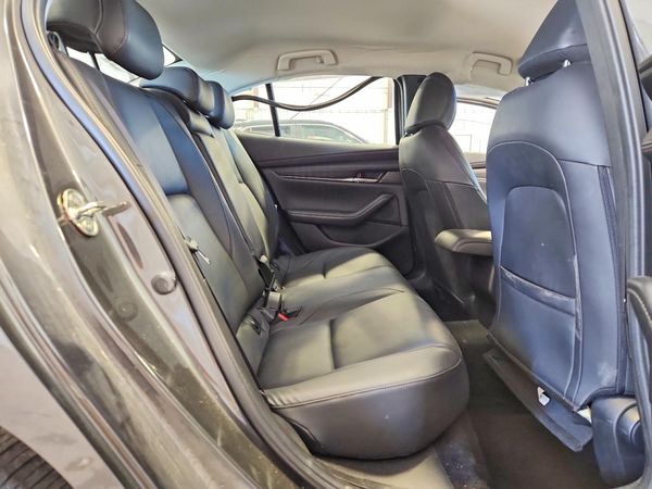 2024 MAZDA 3 Select Sport Package