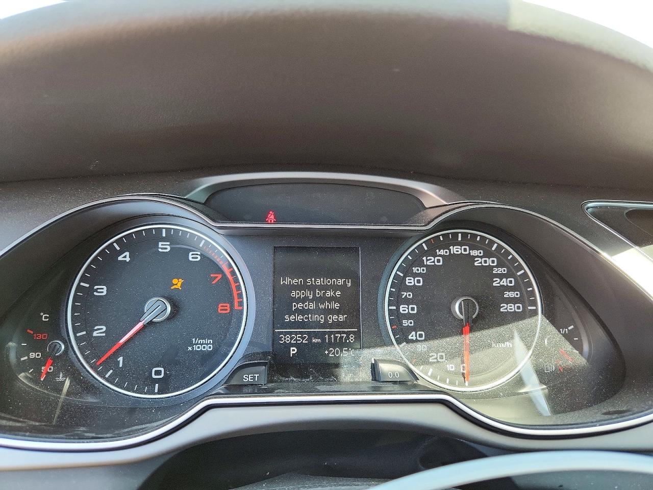 2014 AUDI A4 quattro Premium
