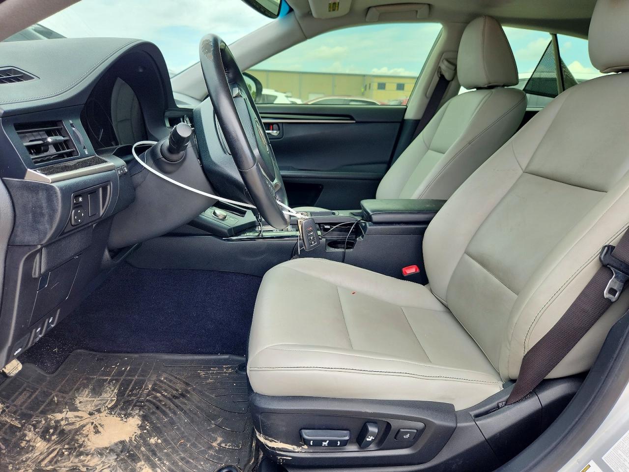 2013 LEXUS ES 350