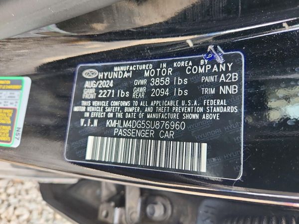 2025 HYUNDAI ELANTRA SEL Sport