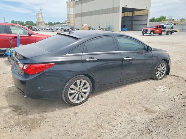2012 HYUNDAI SONATA Middle level
