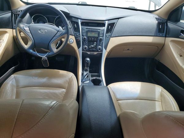 2012 HYUNDAI SONATA Middle level