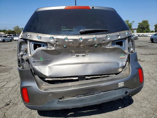 2015 KIA SORENTO GL