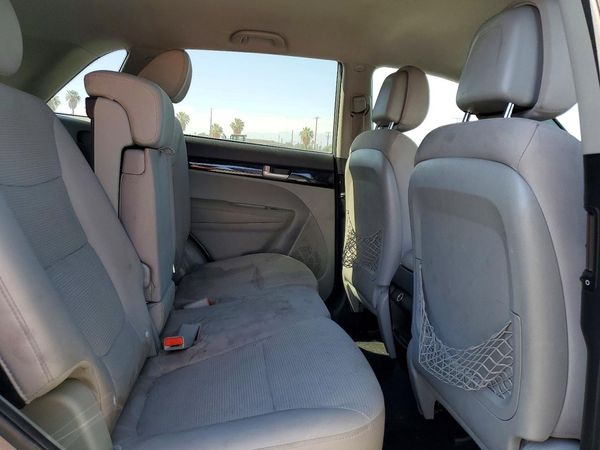 2015 KIA SORENTO GL