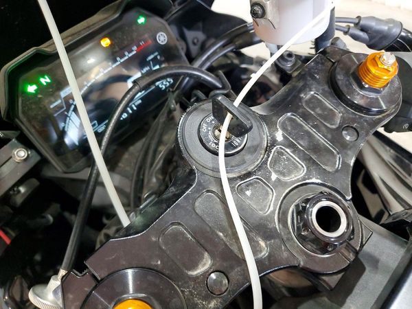 2025 YAMAHA YZFR7