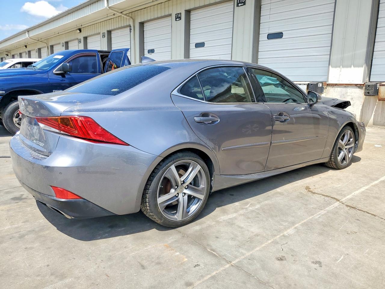 2017 LEXUS IS 300