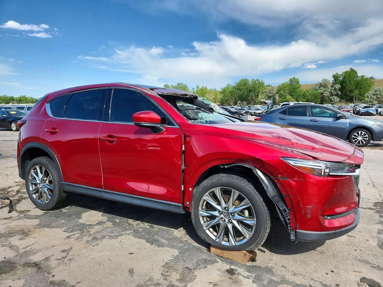 2019 MAZDA CX-5 Signature