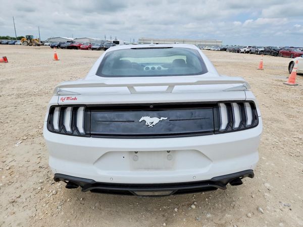 2022 FORD MUSTANG I4 Coupe