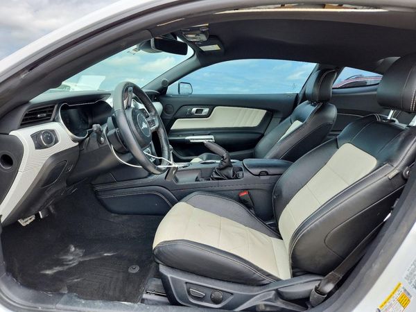 2022 FORD MUSTANG I4 Coupe