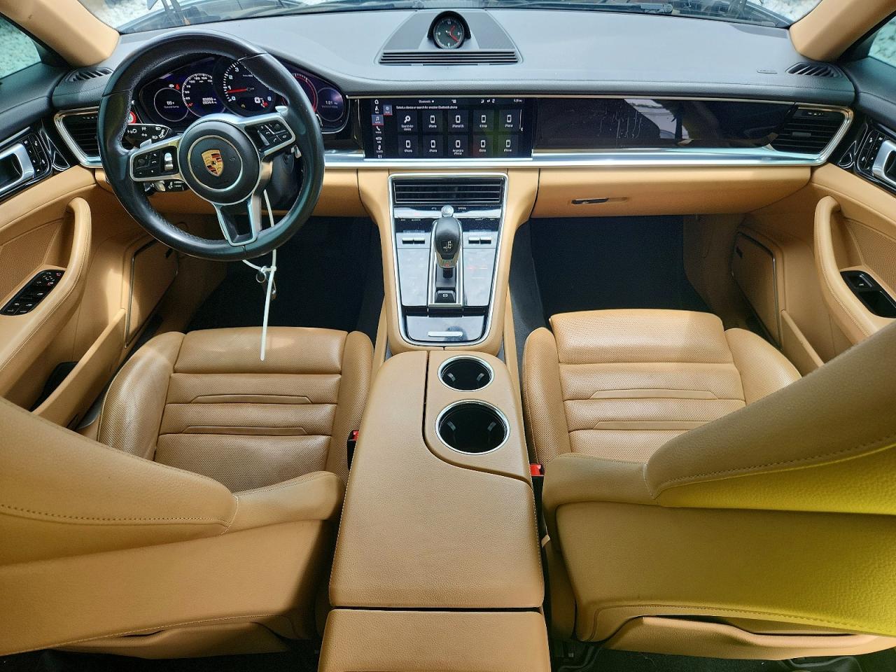 2018 PORSCHE PANAMERA Base / 4