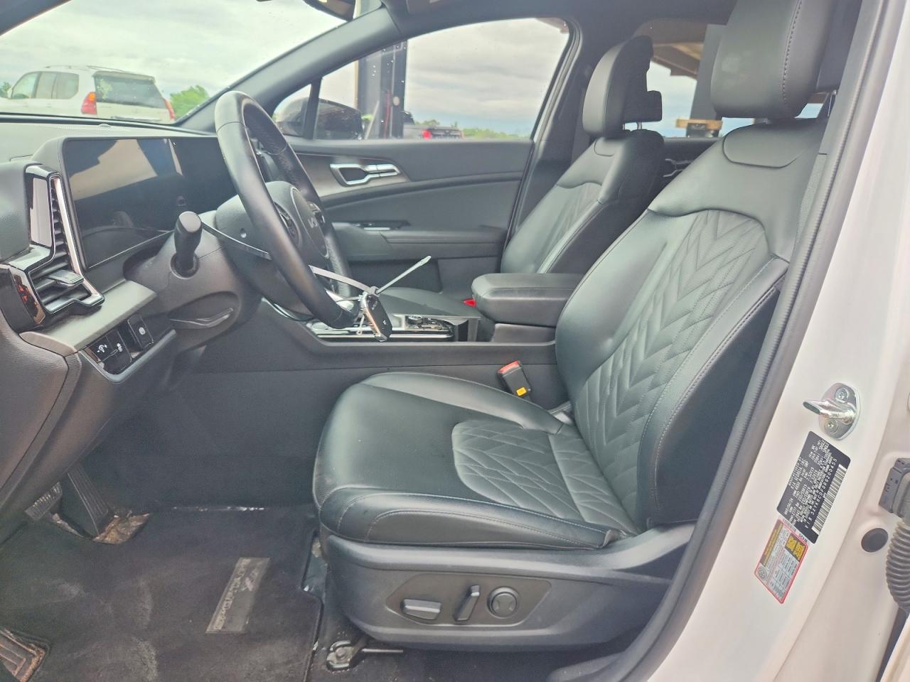 2024 KIA SPORTAGE X-LINE