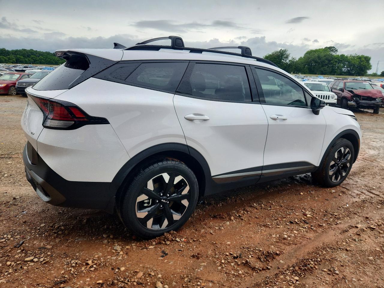 2024 KIA SPORTAGE X-LINE