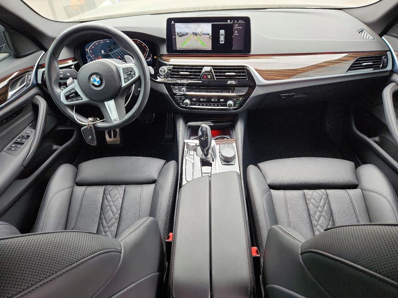 2023 BMW 530