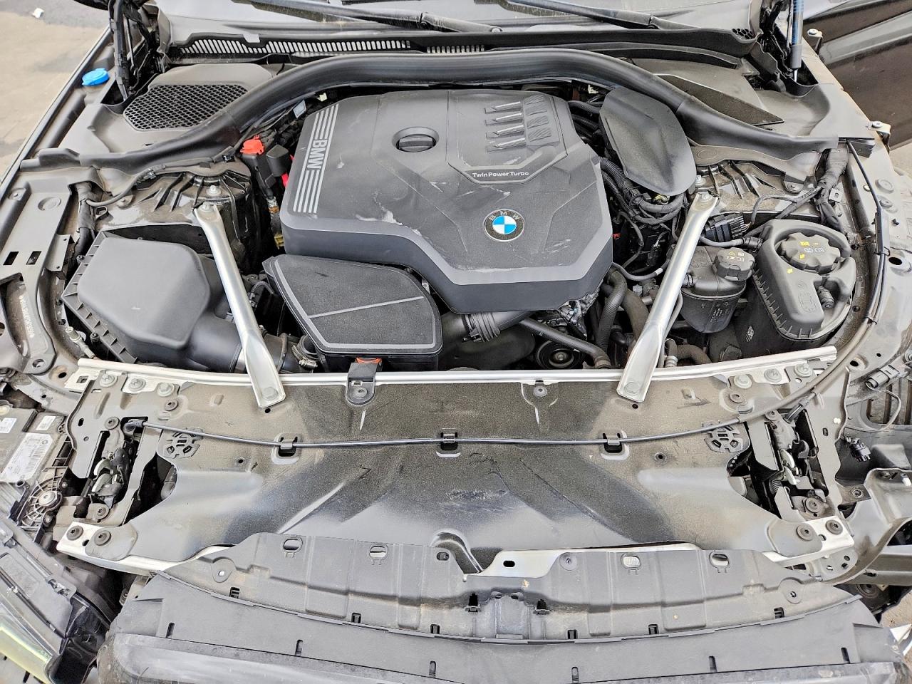 2023 BMW 530
