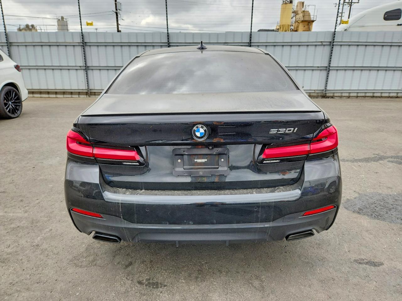 2023 BMW 530