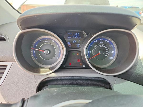 2012 HYUNDAI ELANTRA GLS(Middle grade) — ODOM