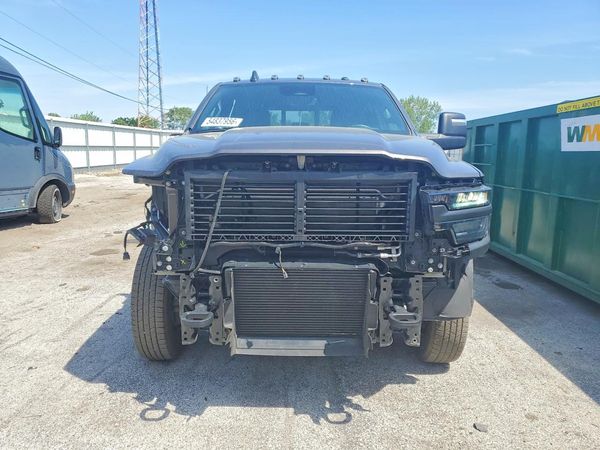 2026 RAM 3500 TRADESMAN CREW CAB 4X4