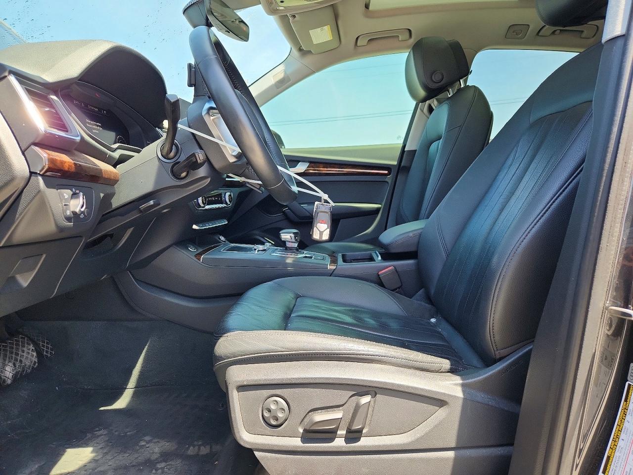 2018 AUDI Q5 quattro Premium Plus