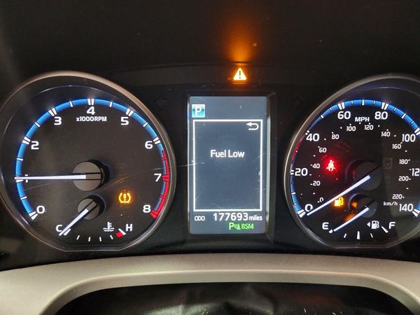 2018 TOYOTA RAV4 Adventure/XLE