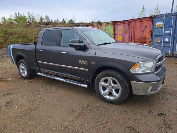2014 RAM 1500 SLT