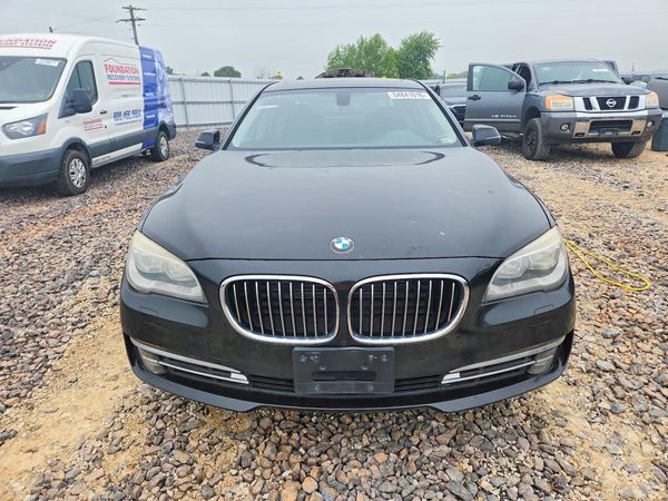 2013 BMW 750