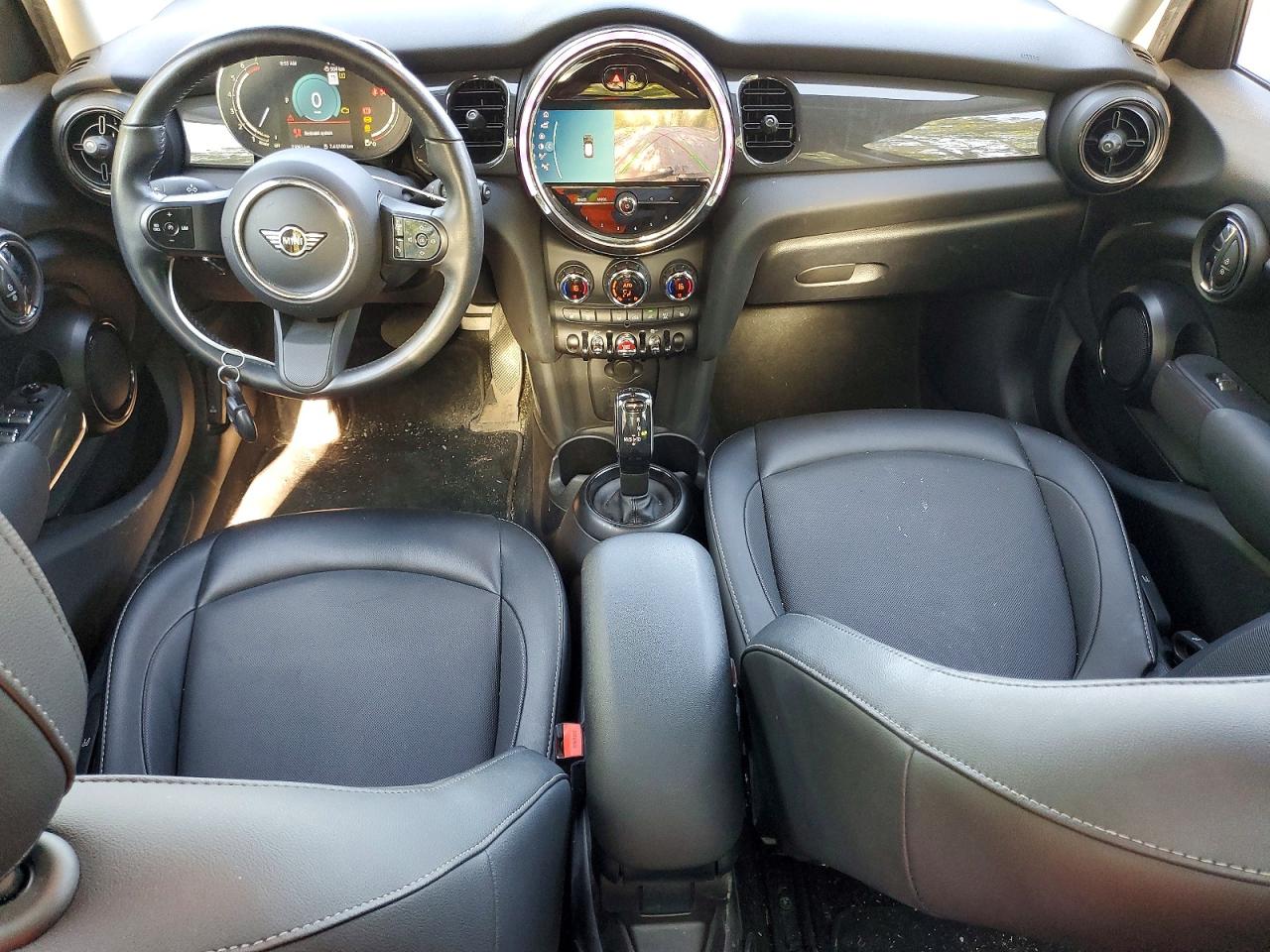2022 MINI COOPER