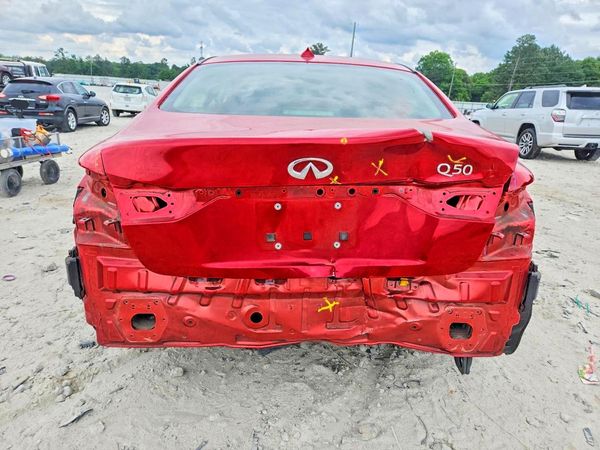 2021 INFINITI Q50 LUXE
