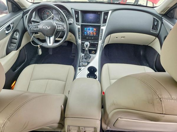 2021 INFINITI Q50 LUXE