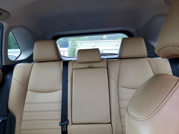 2019 TOYOTA RAV4 XLE Premium