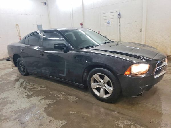2013 DODGE CHARGER SE