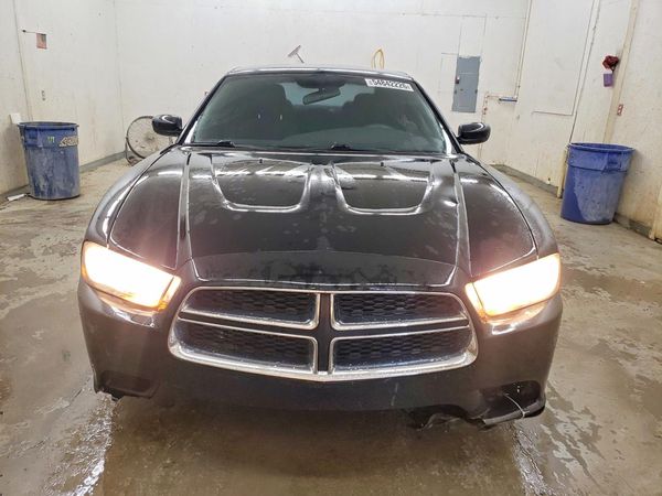 2013 DODGE CHARGER SE