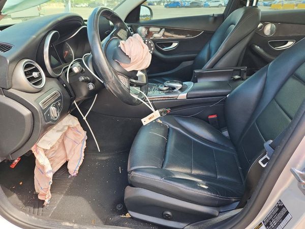 2018 MERCEDES-BENZ C-CLASS C300-4M — DENT