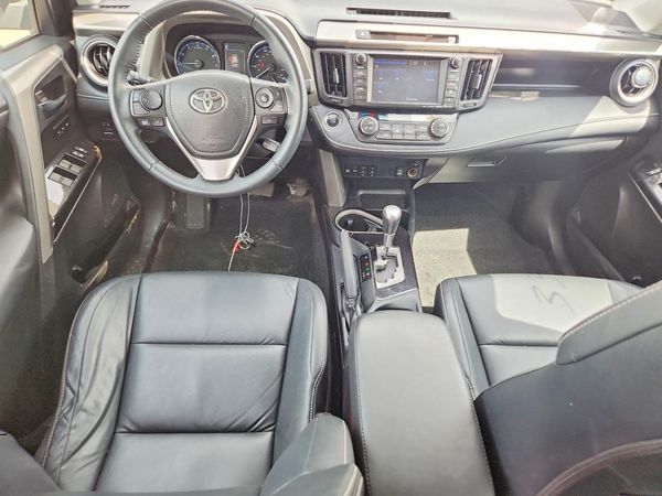 2016 TOYOTA RAV4