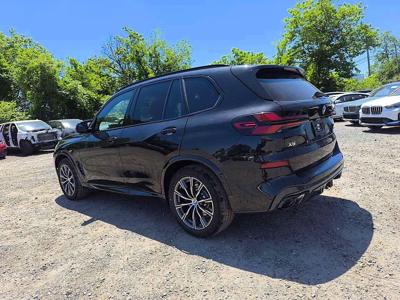 2026 BMW X5 M60i