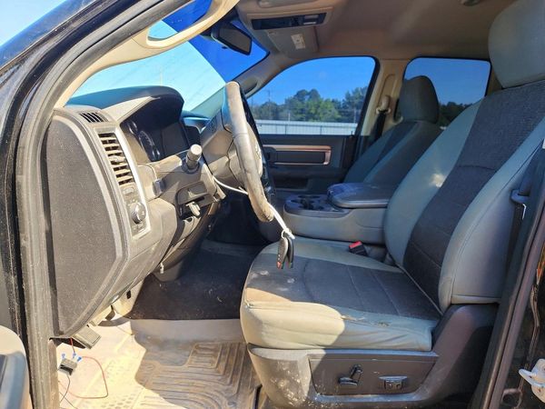2013 RAM 1500 SLT