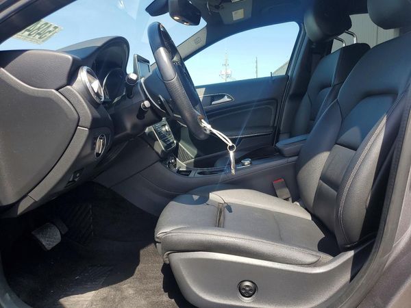 2016 MERCEDES-BENZ GLA GLA250