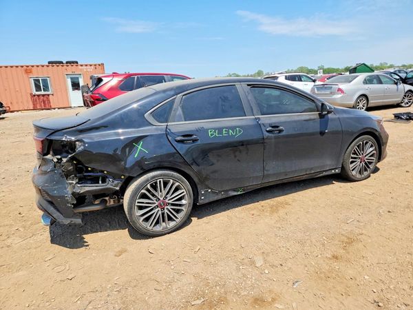 2024 KIA FORTE GT