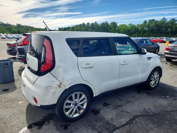 2018 KIA SOUL