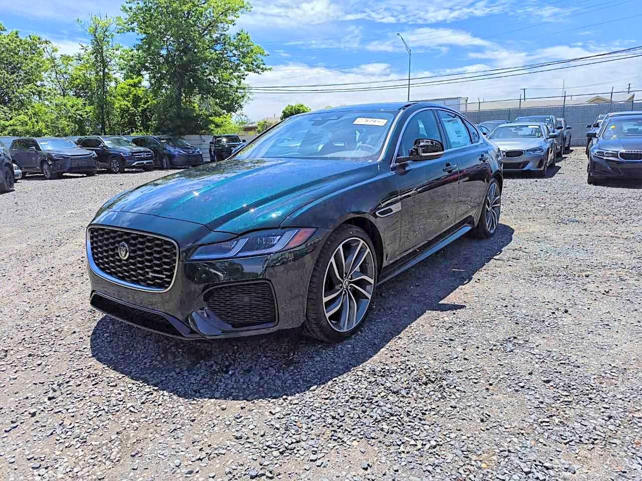 2024 JAGUAR XF P300 R-Dynamic SE