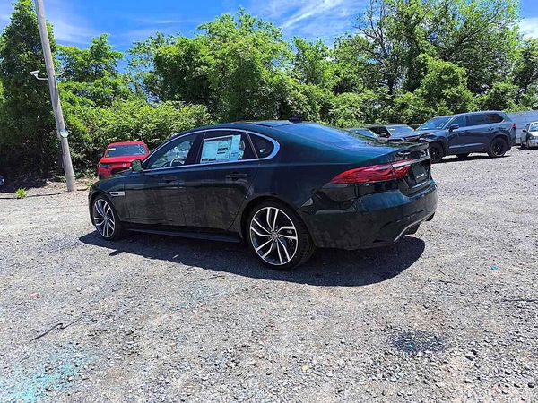2024 JAGUAR XF P300 R-Dynamic SE