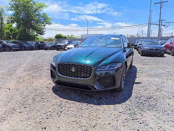 2024 JAGUAR XF P300 R-Dynamic SE