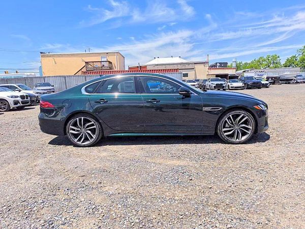 2024 JAGUAR XF P300 R-Dynamic SE