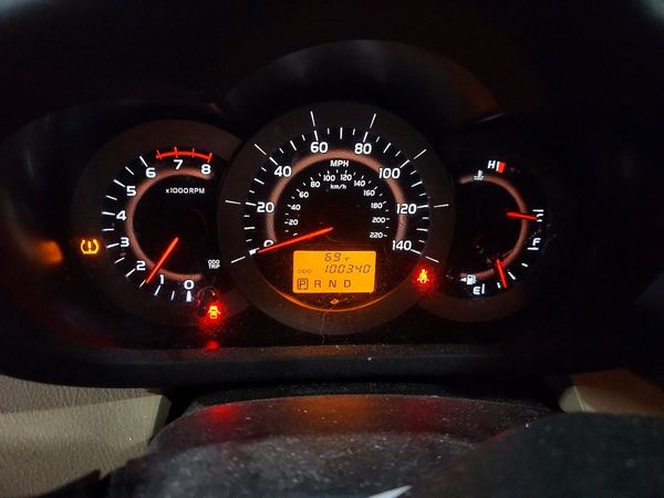 2012 TOYOTA RAV4 High