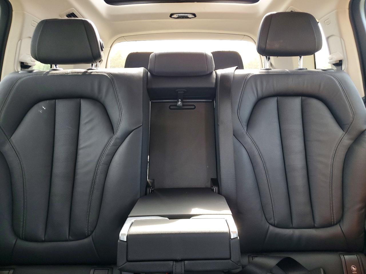 2021 BMW X7