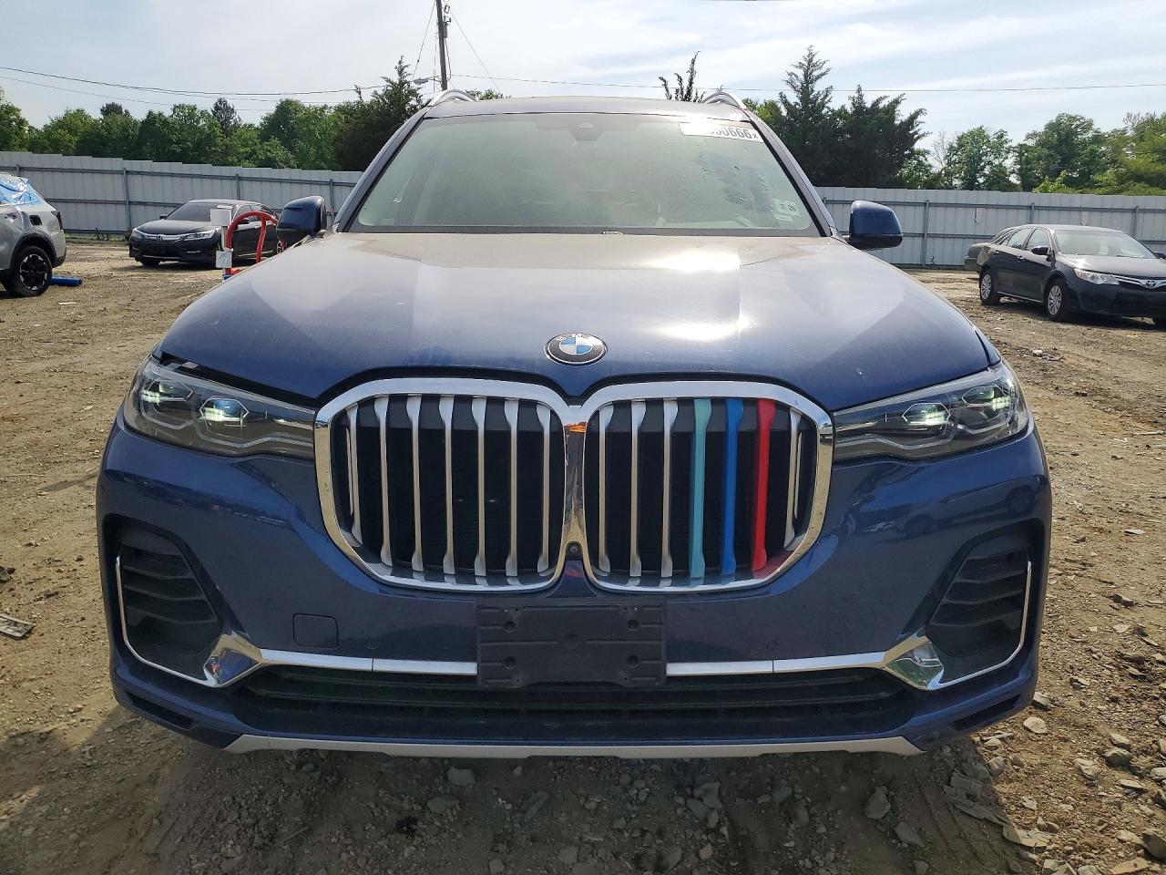 2021 BMW X7