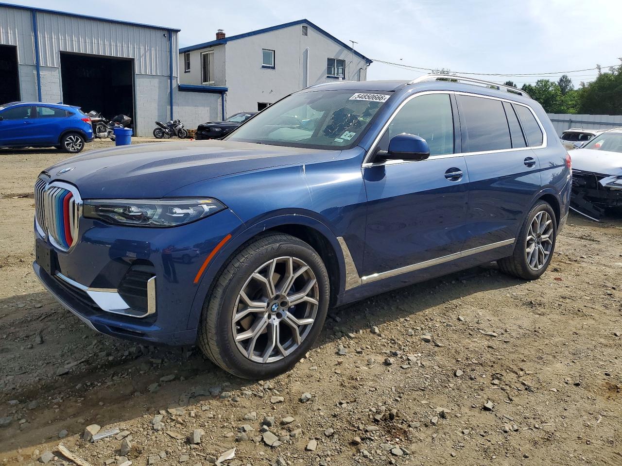 2021 BMW X7