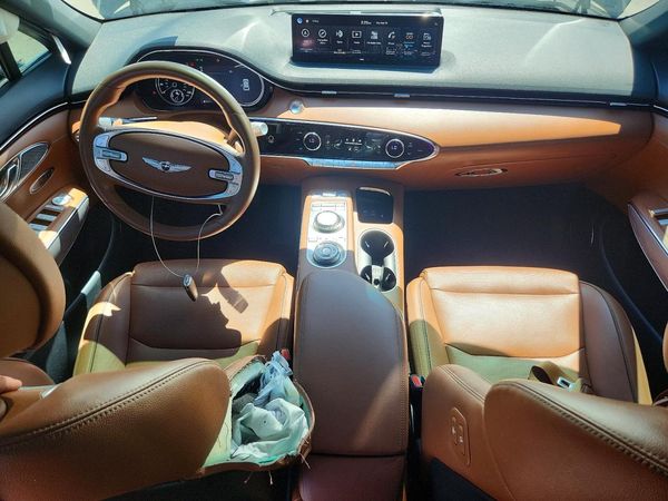 2022 GENESIS GV70