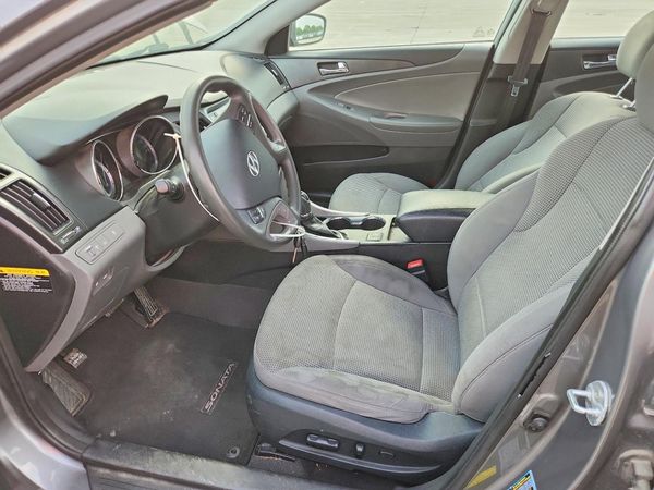 2013 HYUNDAI SONATA